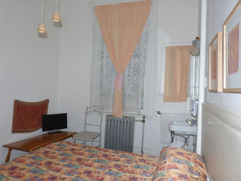 Bienvenue B&B Montréal Quarto foto